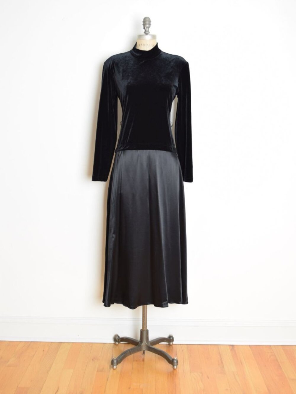 vintage 90s dress black velvet satin prom party long sleeve midi tea length M L